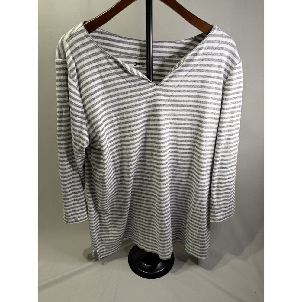 Duluth Trading Women's Nonstop Woven Tunic V-Neck Gray/White Long Sleeve XL